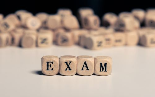 Balancing Speed and Accuracy: Time Management in Programming Exams