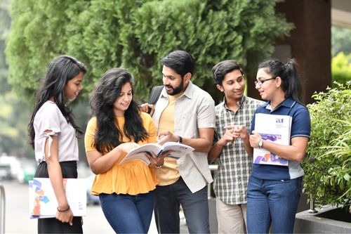 Top AI Courses in 2025 Students Must Know
