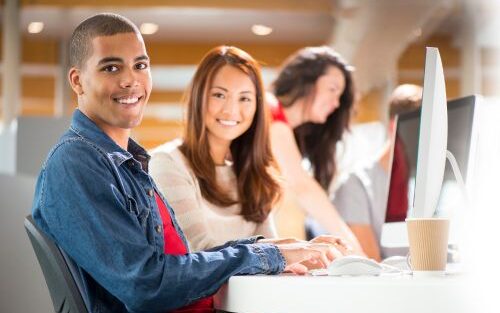 Why Students Struggle With Holiday Homework & How Experts Can Help